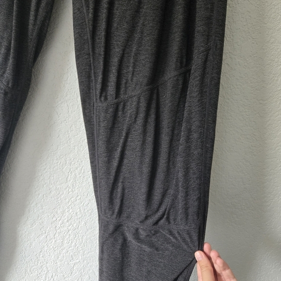Outdoor Voices XL Gray Full Length Pull On Tapered Sweatpants - Picture 2 of 6